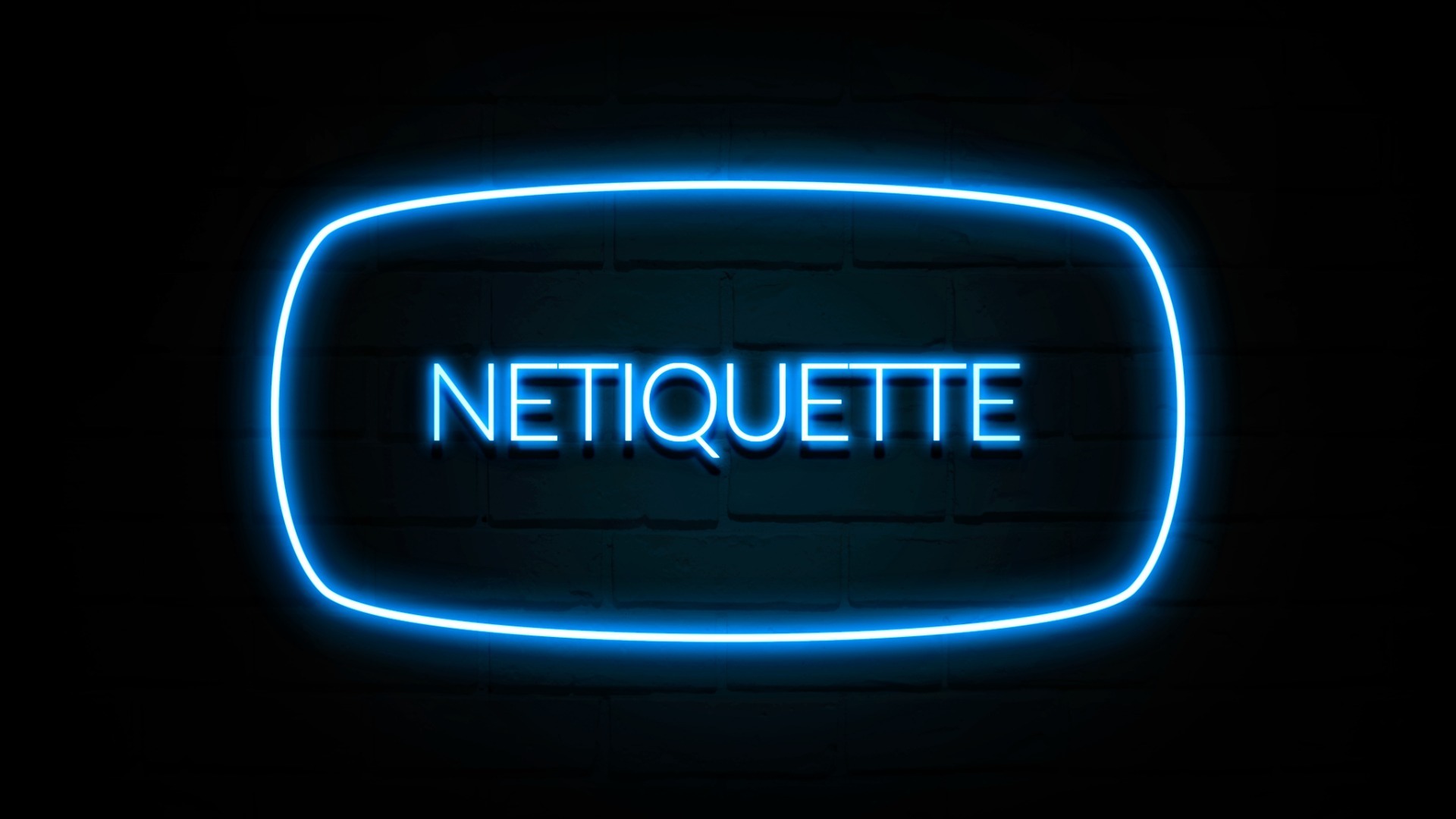 Netiquette online: tutto quello che c'è da sapere